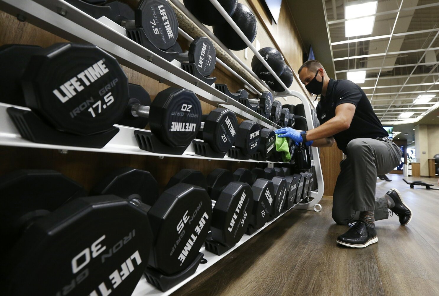 Lifetime hot sale fitness reopening